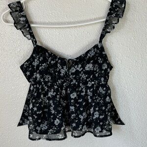 Hollistee Black and White floral XS Top babydoll